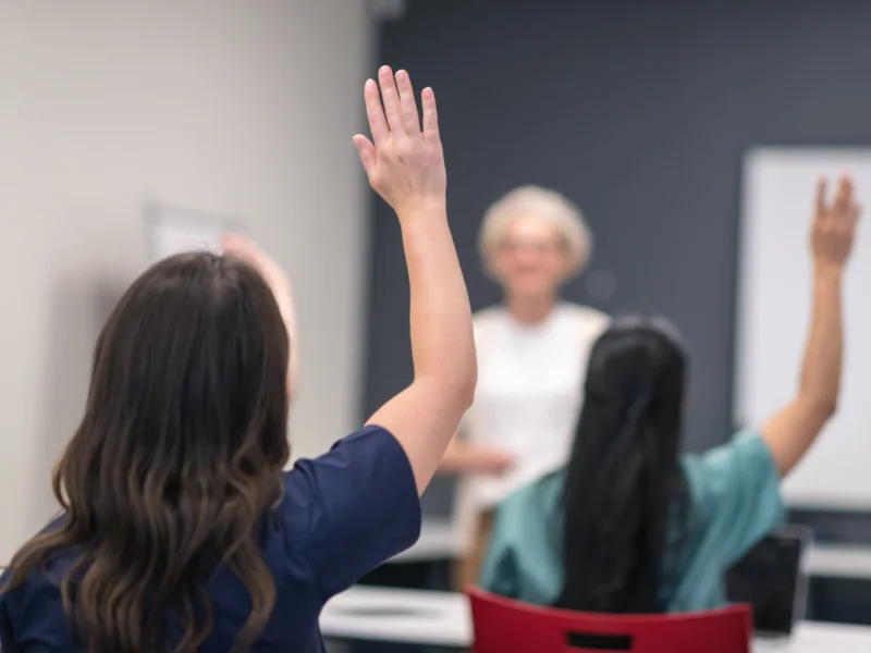 A Importância do Treinamento Contínuo na Carreira Médica: Nunca Pare de Aprender